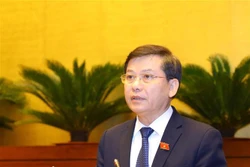 第十五届国会第二次会议：国会就3项法律草案进行讨论