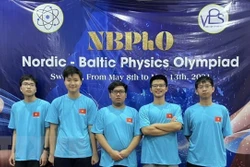 河内市学生在北欧-波罗的海物理奥林匹克竞赛中获得一金两银一铜