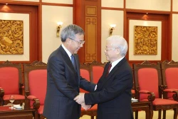 WEF ASEAN 2018：越共中央总书记阮富仲会见中国国务院副总理胡春华