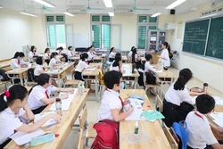 河内市今日近1900所幼儿园、小学学校迎接学生返校