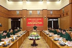  越共第十二届中央委员会第12次全体会议军队代表举行见面会