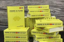 胡志明主席诞辰130周年：《胡志明主席—越南与泰国现代关系的奠基人》 一书英文版即将发行