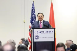越南政府总理范明政与美国企业界代表会面
