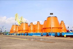 越南斗山重工业有限公司荣获设备供应质量和资质认证证书