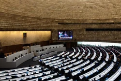 泰国众议院批准580亿美元的经济纾困计划