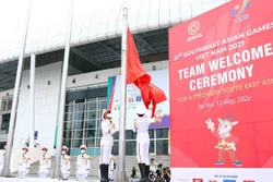 第31届东运会升旗仪式在美亭国家体育场隆重举行