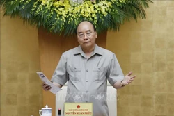 阮春福总理：坚决遏制第二波新冠疫情扩散 避免经济遭受创伤