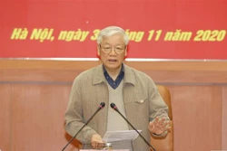 阮富仲：军队党委继续发扬团结精神 切实做到廉洁自律 为其他部门当标杆