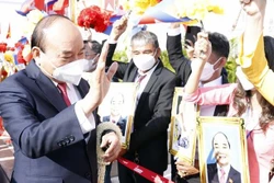 越南国家主席阮春福抵达柬埔寨 开始对该国进行国事访问