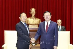河内推进与柬埔寨各地投资合作