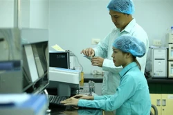越南加快新冠肺炎疫苗的研制与生产进度