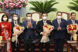 朱玉英和阮玉俊继续当选河内人民委员会主席和人民议会主席