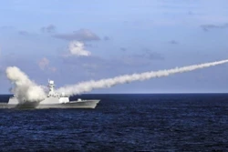  美国谴责中国在东海发射弹道导弹活动