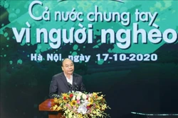 政府总理阮春福出席2020年“全国携手帮助贫困者”活动