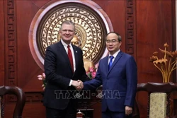 胡志明市希望美国企业积极地参与到胡志明市智慧城市的建设中