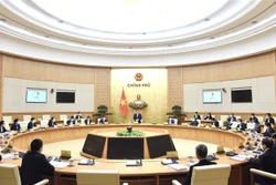 越南政府总理范明政主持政府立法会议