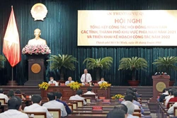 国会主席王廷惠出席南部省市人民议会工作部署会议