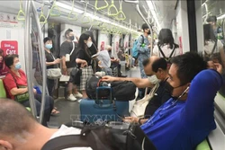 新冠肺炎疫情：从6月14日新加坡逐渐放宽社交距离措施