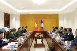 越老国会国防安全委员会加强合作关系