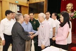 阮富仲会见巴停、还剑和西湖三郡选民