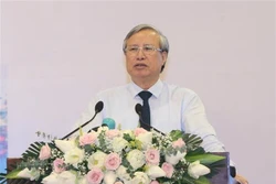 陈国旺：进一步提高政策性贷款效果 向穷人和弱势群体提供更好援助