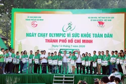 超过3万人参加胡志明市全民健康奥林匹克跑步日活动