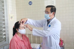 胡志明市：一名脑死亡者捐赠眼角膜 让两人重见光明