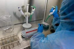 美国驻越南大使馆向越南国防部捐赠Covid-19实验室设备