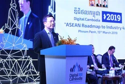 越南与柬埔寨签署邮政、电信领域的合作协议
