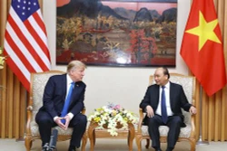 越南政府总理阮春福会见美国总统特朗普 