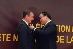促进河内与法国各地的合作