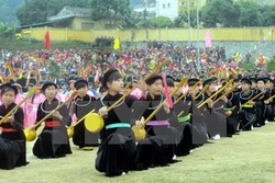 带天曲艺术走遍越南全国各地