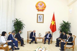 政府总理阮春福会见美国哈佛大学教授托马斯·瓦列利