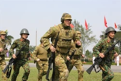 越奥军事射击技巧培训活动正式闭幕 助力深化两国防务合作关系