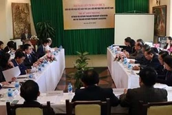 越南与泰国加强友好交流增进人民友谊