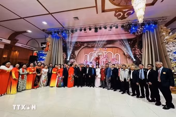 xuan-at-ty-nguoi-viet-o-thai-lan.jpg