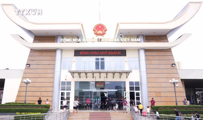 vna-potal-cua-khau-quoc-te-moc-bai-du-dia-lon-can-cu-hich-ha-tang-8814853.jpg