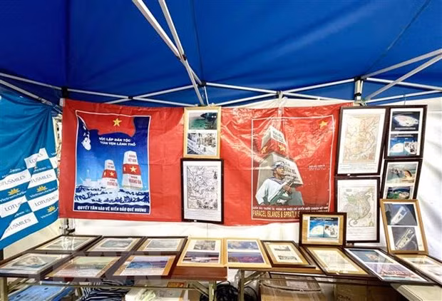 越南在日本展览会上举行维护海洋岛屿主权宣传活动