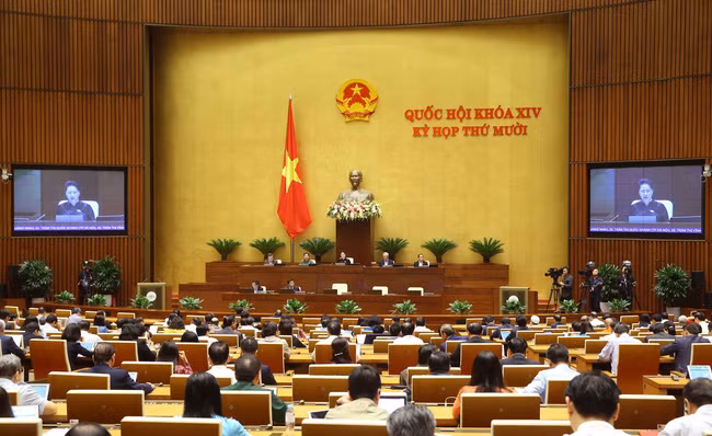 越南第十四届国会第十次会议： 国会进入质询和询问活动的第二天