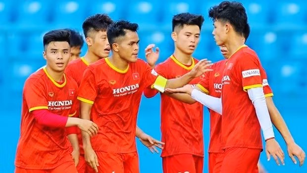 2022迪拜足球友谊赛：越南U23足球队重逢乌兹别克斯坦U23足球队