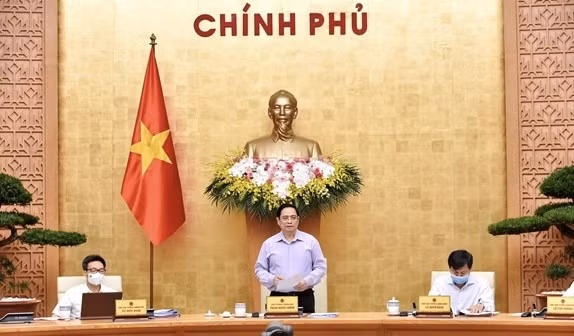 范明政总理：完善受疫情影响劳动者和企业扶持政策 努力做到全覆盖、不遗漏