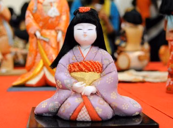 日本传统娃娃展再度亮相首都河内