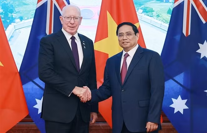 政府总理范明政会见澳大利亚总督赫尔利