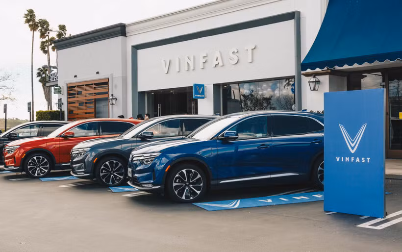 Vinfast向美国客户正式交付首批VF 8车型电动汽车
