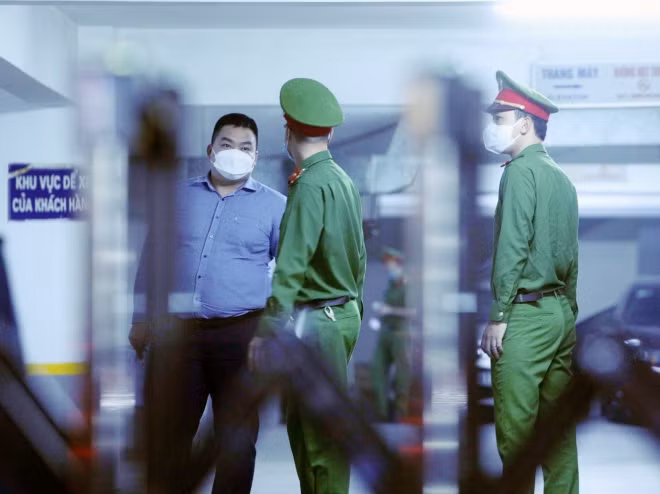 智越证券股份公司总经理和其他3名涉案人员被起诉