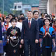 越南政府总理黎明兴出席老街省芒姜乡芒康九年一贯制寄宿学校开学典礼。图自越通社