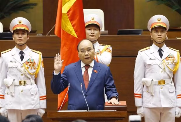 国家主席阮春福宣誓就职 承诺实现国家强大、全面且可持续发展目标