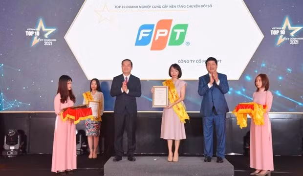 FPT 在越南信息技术企业 10 强活动中获得大胜 ảnh 1