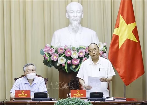 修改和完善提交国家主席的死刑减刑申请手续和程序 ảnh 1