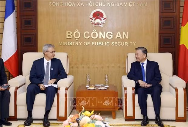 越南和法国加强执法机构的合作 ảnh 1